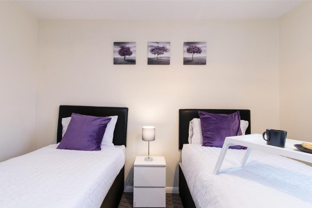 Coventry- Perchfoot 3 Bedroom Contractor And Pet-Friendly Spacious House By Sublime Stays エクステリア 写真