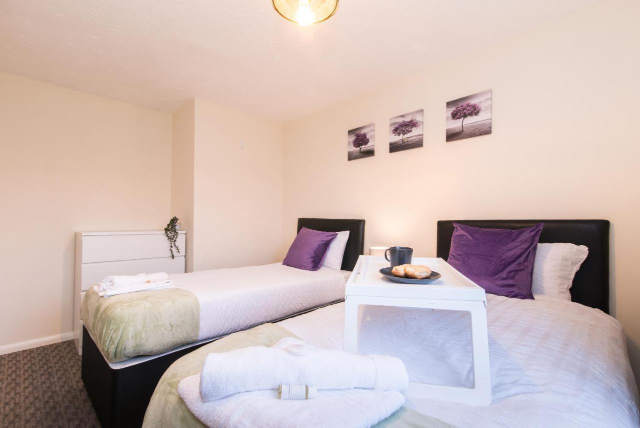 Coventry- Perchfoot 3 Bedroom Contractor And Pet-Friendly Spacious House By Sublime Stays エクステリア 写真