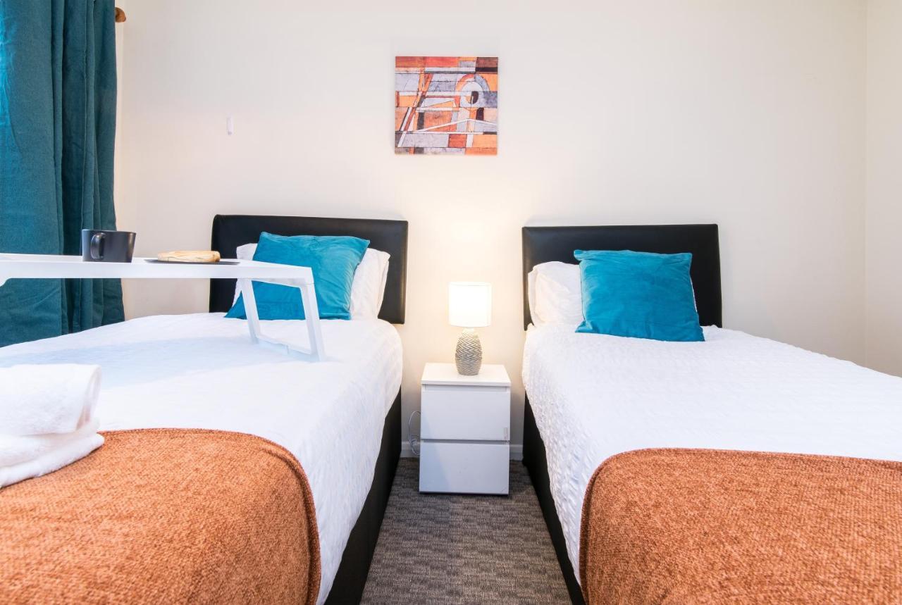 Coventry- Perchfoot 3 Bedroom Contractor And Pet-Friendly Spacious House By Sublime Stays エクステリア 写真