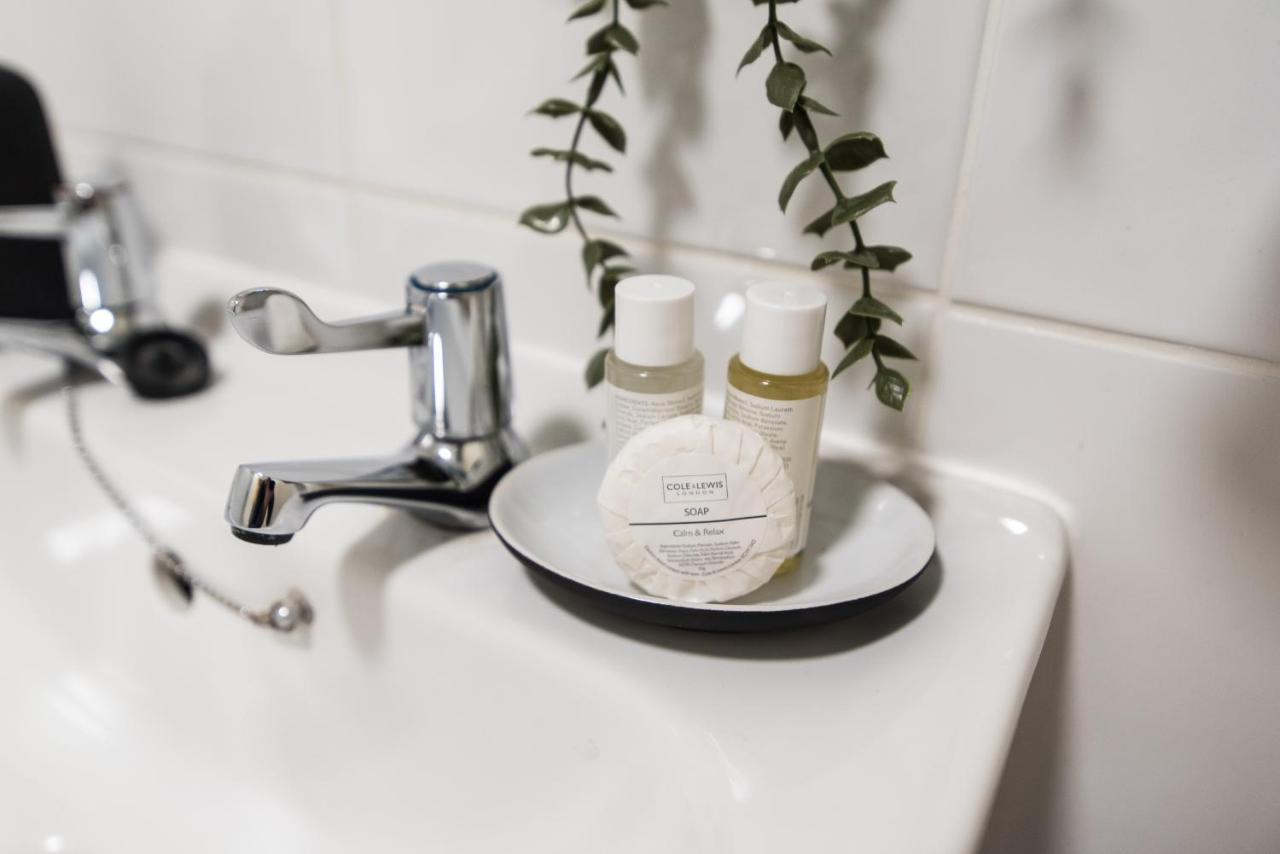 Coventry- Perchfoot 3 Bedroom Contractor And Pet-Friendly Spacious House By Sublime Stays エクステリア 写真