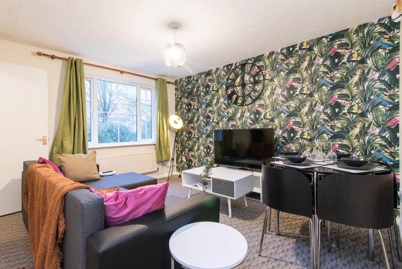 Coventry- Perchfoot 3 Bedroom Contractor And Pet-Friendly Spacious House By Sublime Stays エクステリア 写真